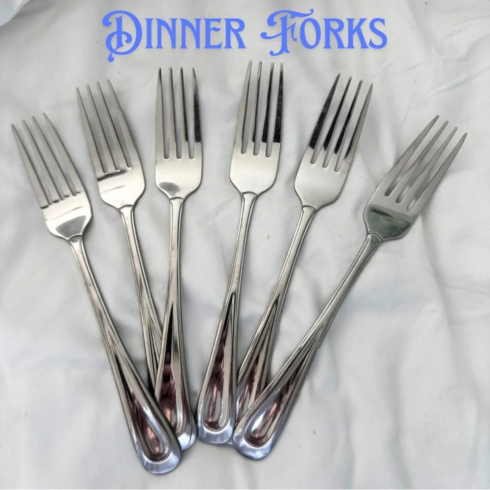 Oneida Flight Stainless Steel Flatware Set Service for 6 Never Used 28 Pieces